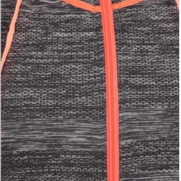 Detailed Hoodie Activewear, Charcoal color - Picture 4 of 5